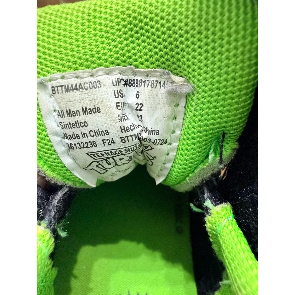 Nickelodeon TMNT Toddler Boys Light Up Sneakers Black Green BTTM44AC003 Size 6